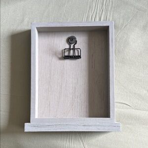 Elegant White Wall Display Shelf with Clip